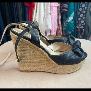 Steve Madden Glitter Bow Glisten Wedges Size 7.5
